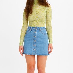 Levi’s Denim Notch A-Line Button Front Mini Skirt